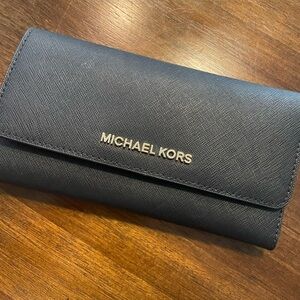 Michale Kors Black Wallet